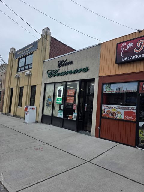 163 S Wellwood Avenue Lindenhurst NY 11757