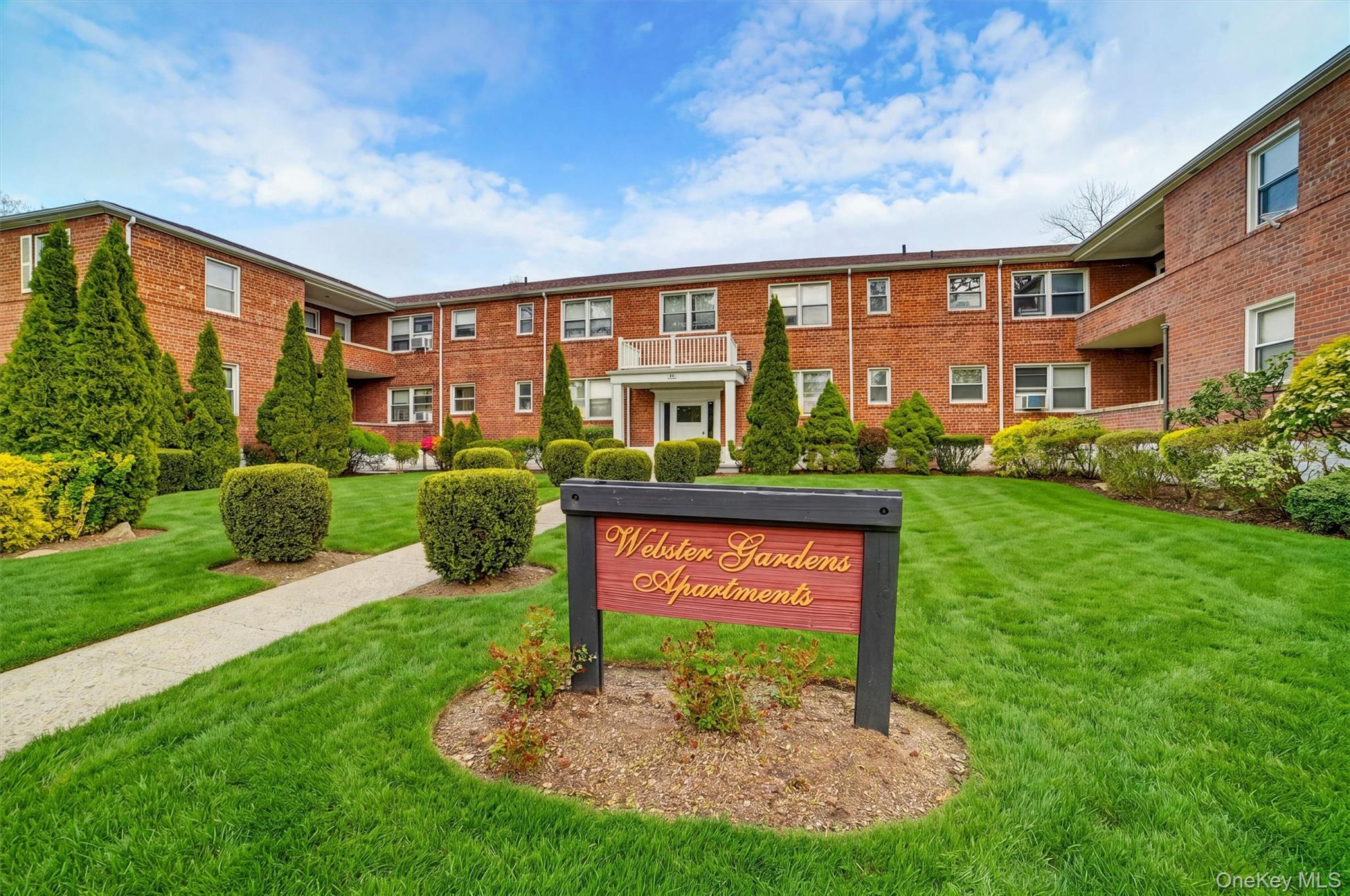 485 Webster Avenue A7