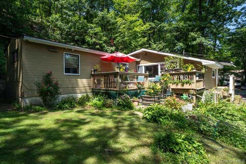 Homes For Sale - 42 Deer Trail<br/> Greenwood Lake, NY 10925
