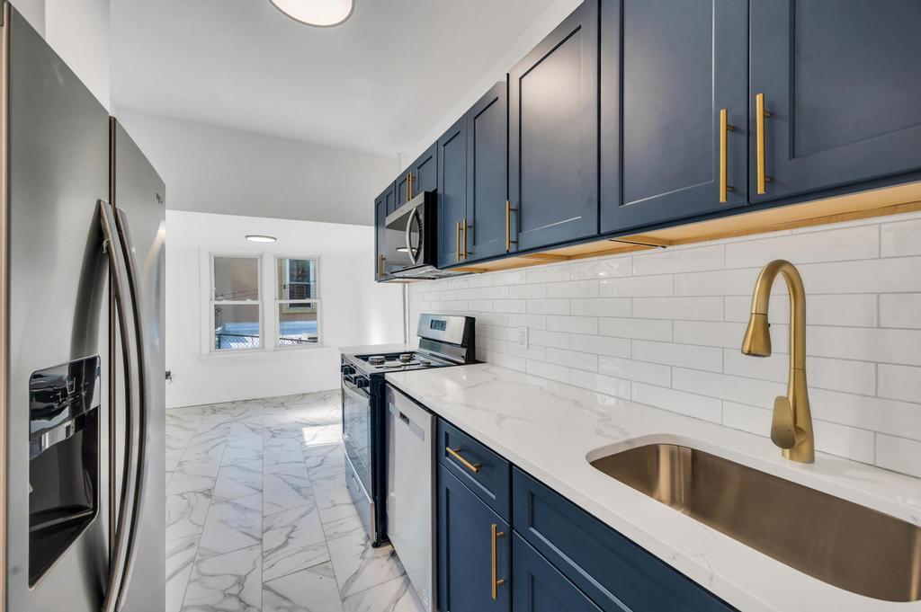 Belmont Avenue, Bronx, New York - 8 Bedrooms  
4 Bathrooms - 