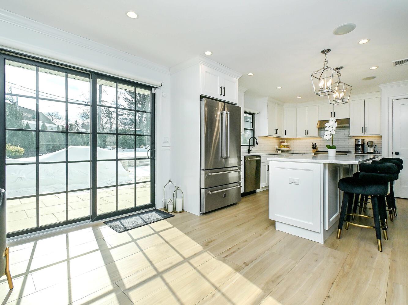 16 Bryant Road, Glen Cove, New York image 8