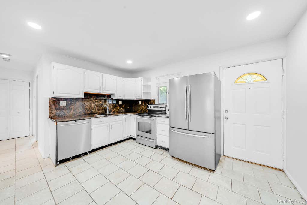 Photo of 201 Acre Lane, Hicksville, NY 11801 (MLS # 1039642)