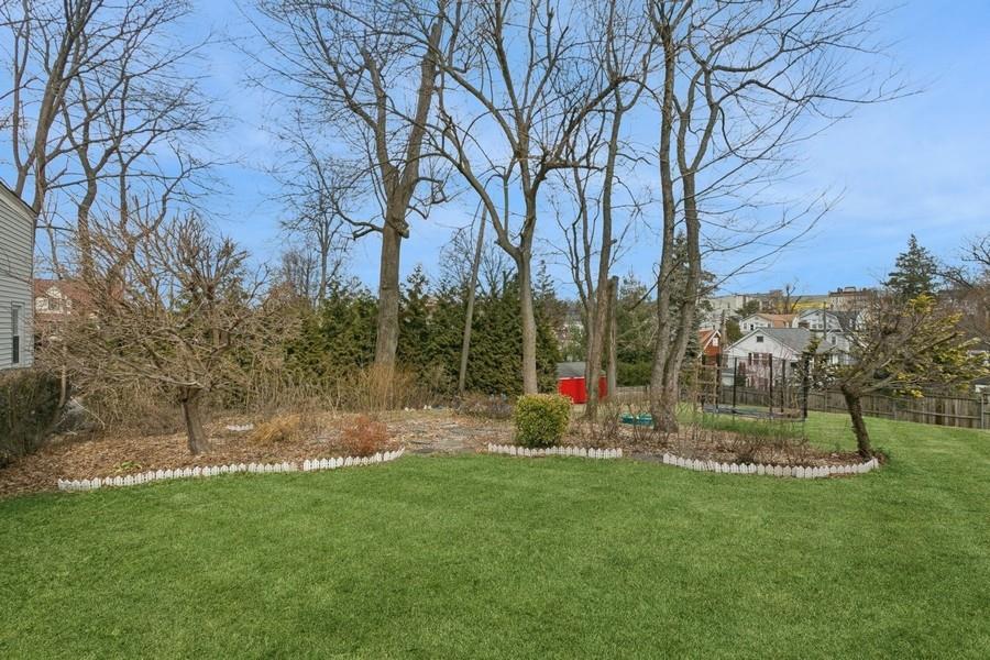 63 Belvedere Drive, Yonkers, New York image 37