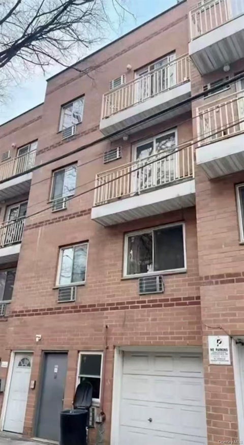 Multifamily For Sale - 35-09 Leavitt Street<br/> Flushing, NY 11354