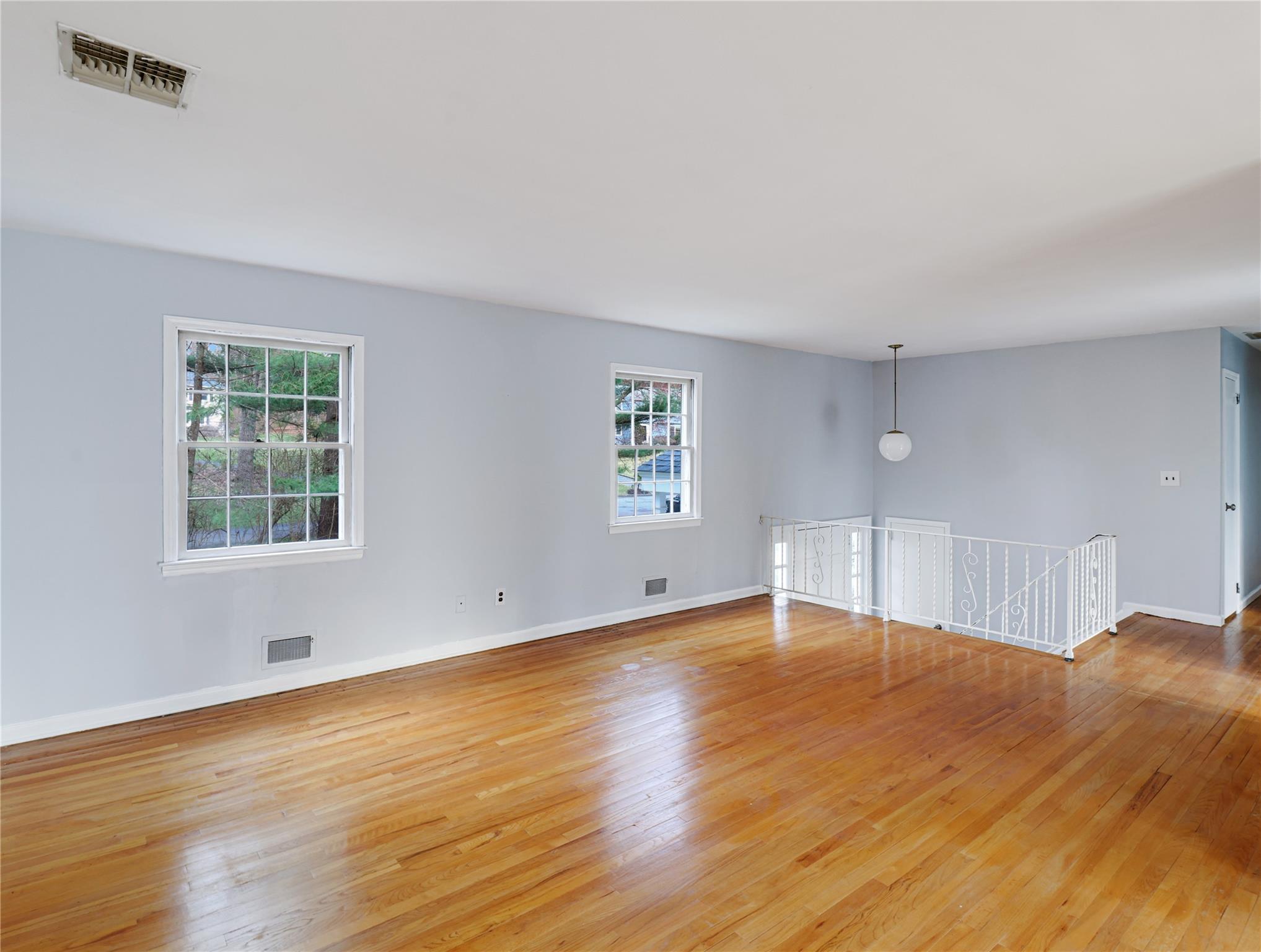 87 Robinhood Lane, New City, New York image 11