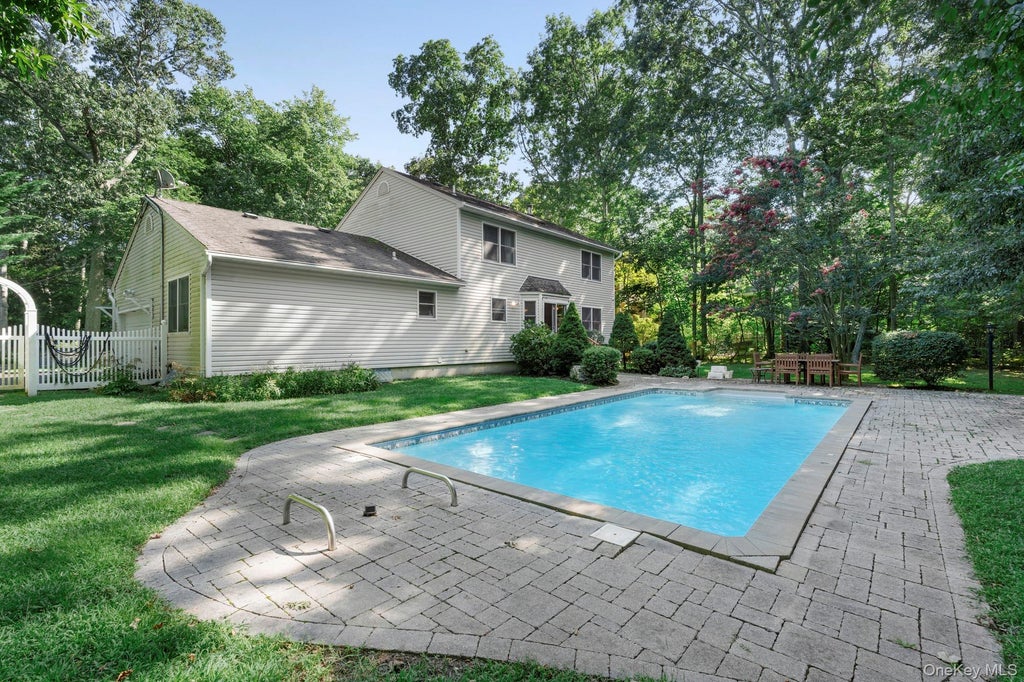 Photo of 230 Jennings Road, Southold, NY 11971 (MLS # 953587)