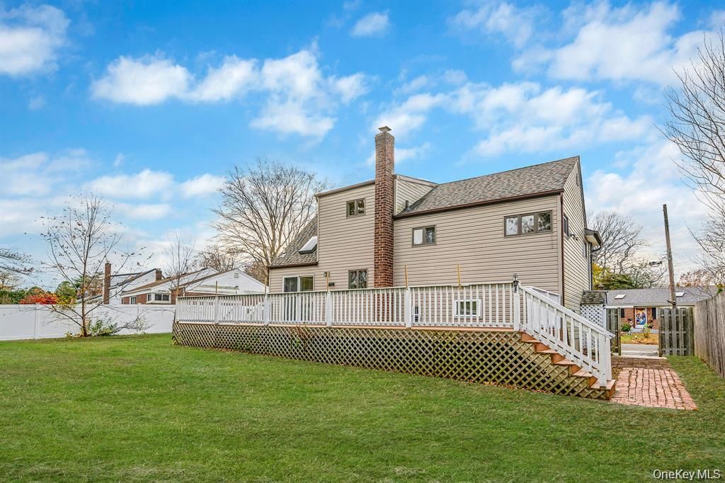 Photo of 4 Sibley Place, Huntington Station, NY 11746 (MLS # 960872)