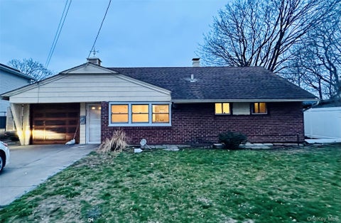 Homes For Sale - 157 3rd Street<br/> Hicksville, NY 11801