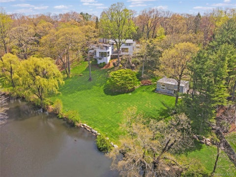 Homes For Sale - 54 Cross Pond Road<br/> Westchester County, Pound Ridge, NY 10576