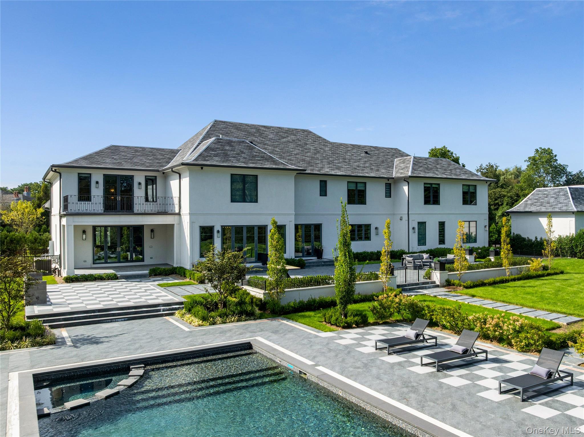 18 Evergreen Way