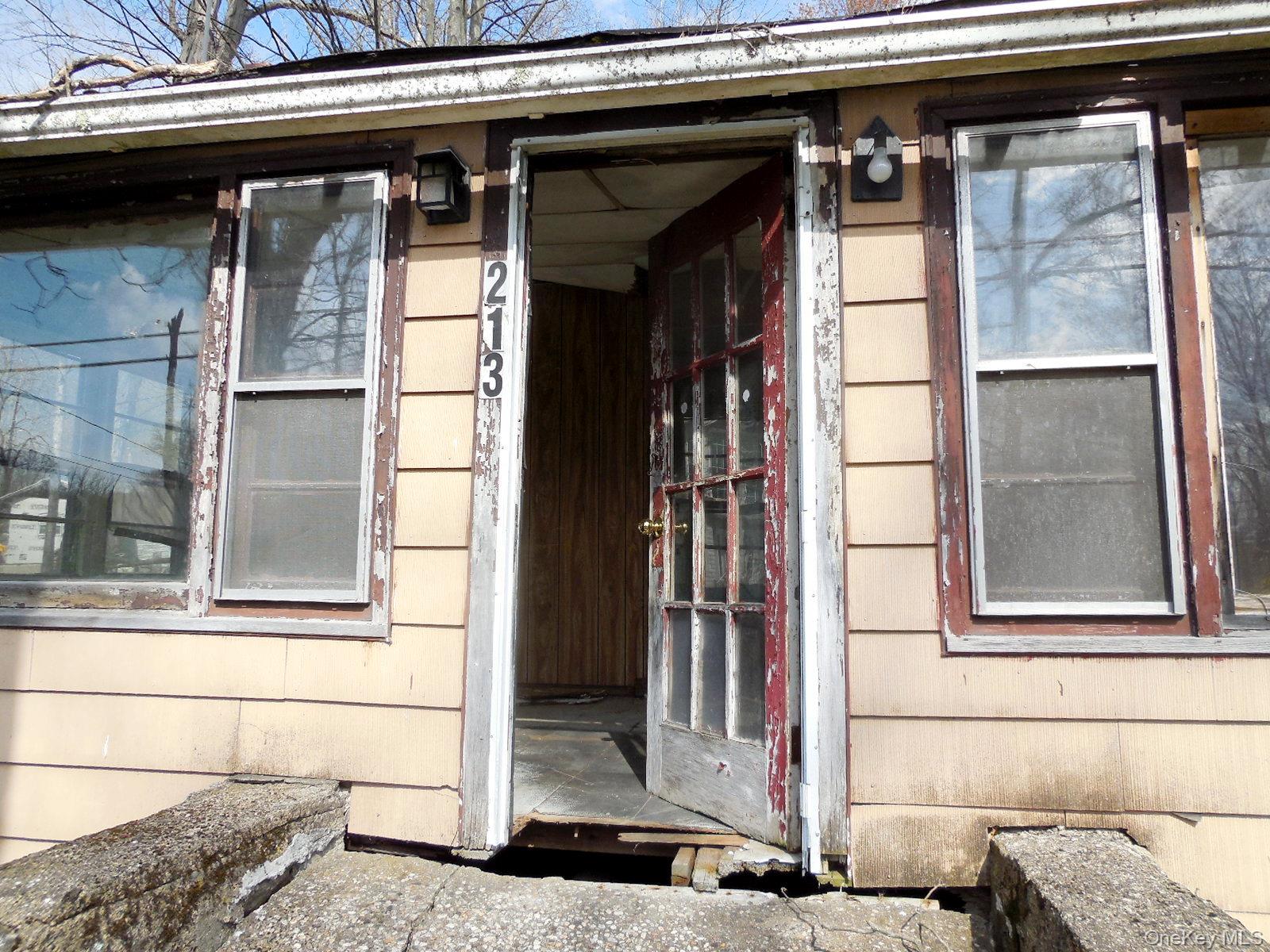 213 Lake Shore Drive