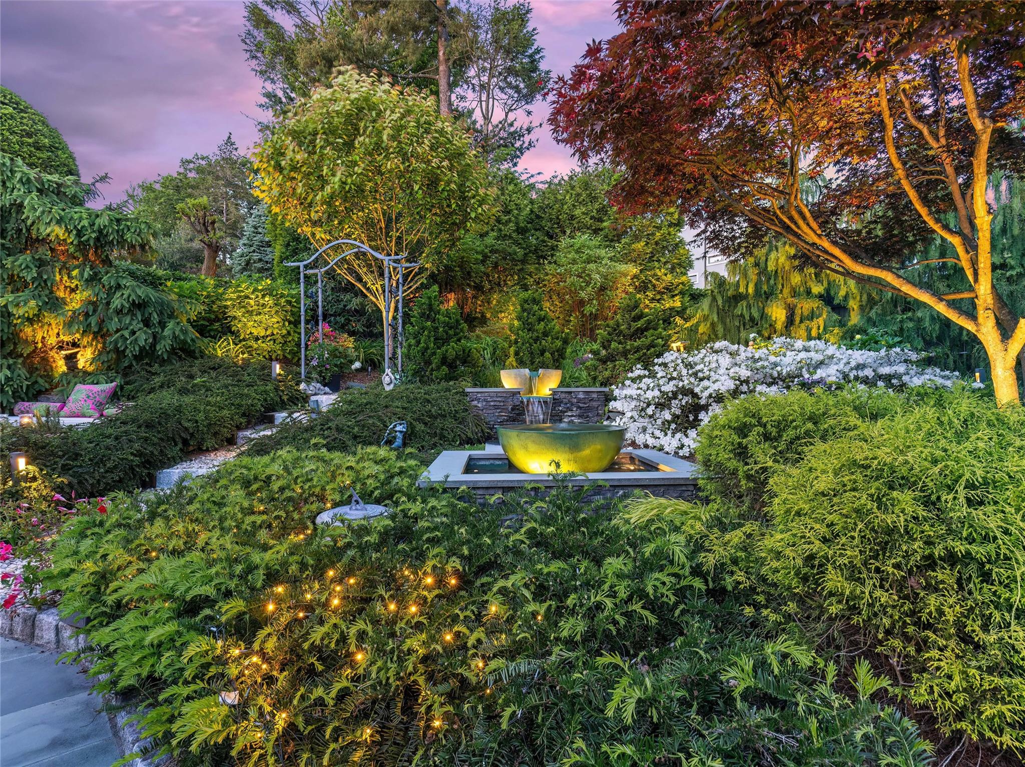 Property for Sale at Cayuga Road, Yonkers, New York - Bedrooms: 3 
Bathrooms: 3 
Rooms: 8  - $1,395,000
