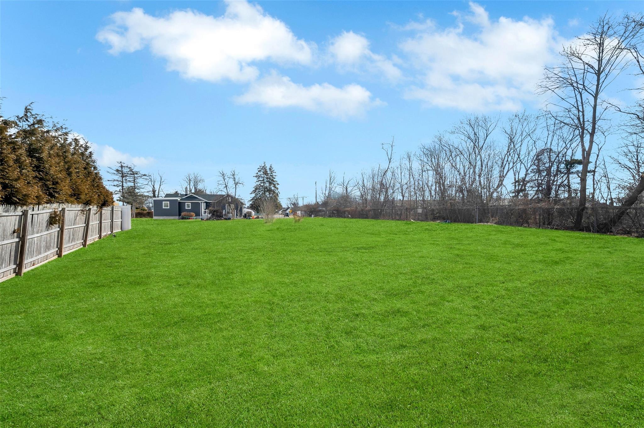 60 Udall Road, West Islip, New York image 16