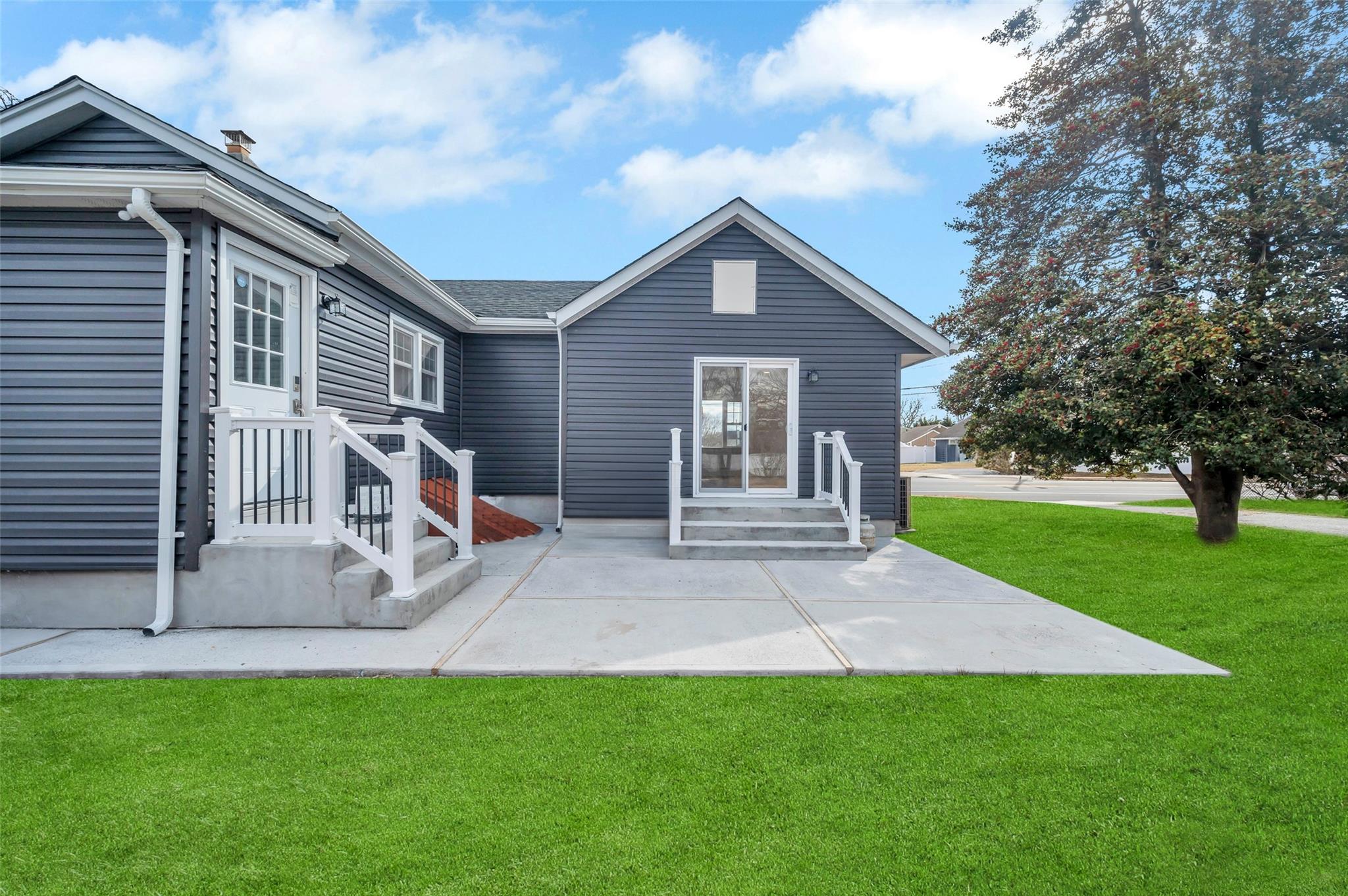 60 Udall Road, West Islip, New York image 17