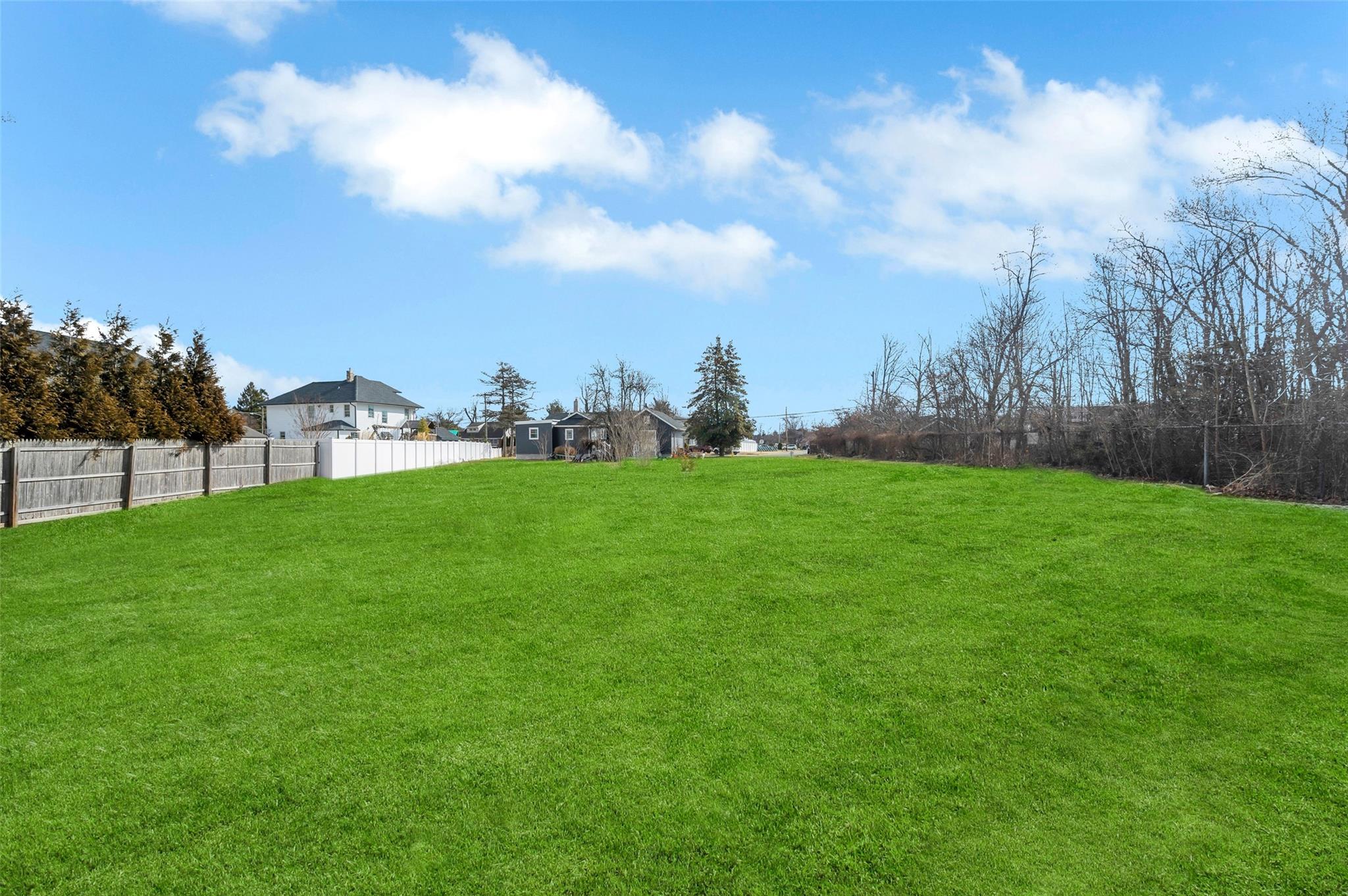 60 Udall Road, West Islip, New York image 15
