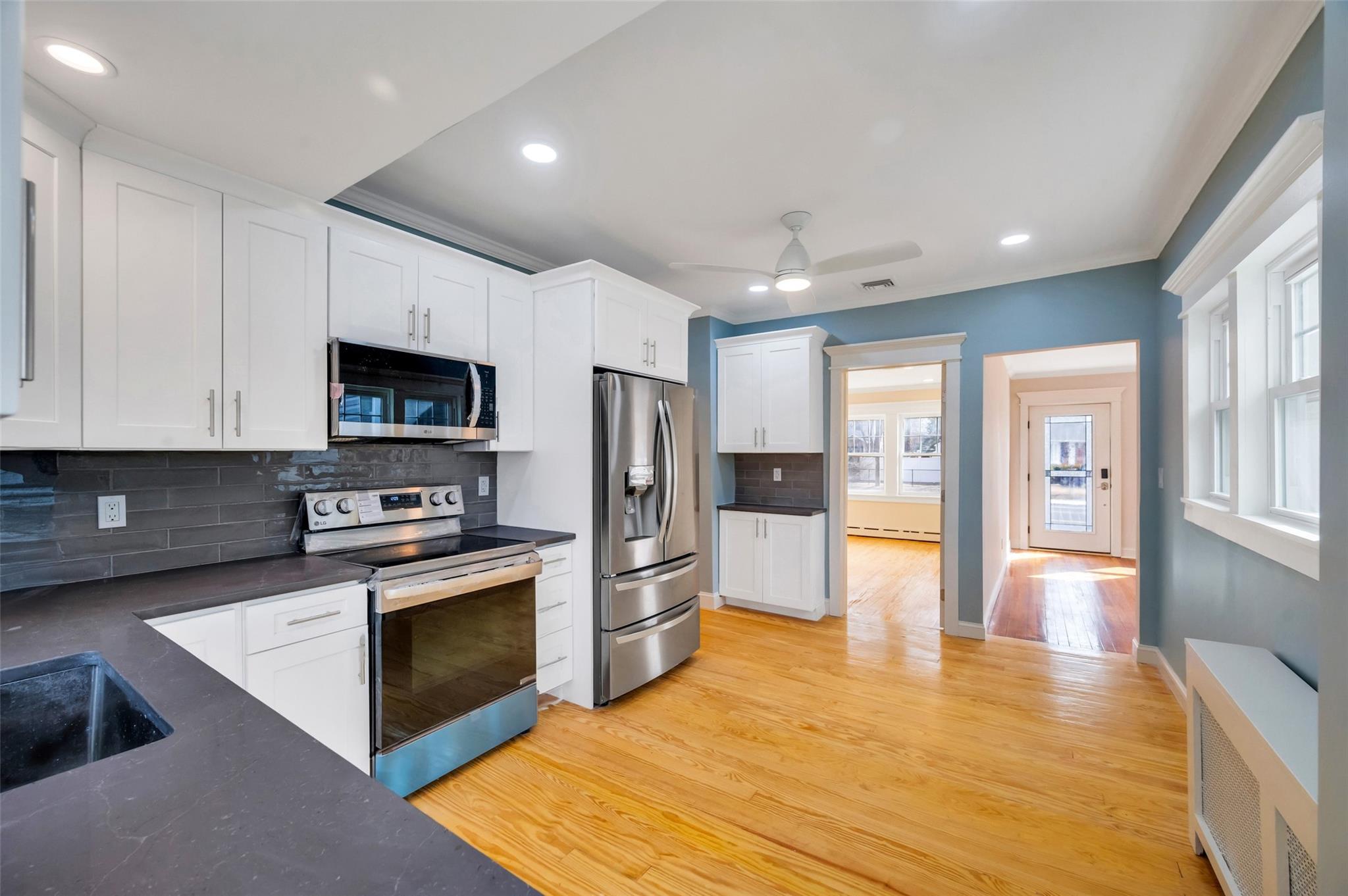60 Udall Road, West Islip, New York image 27