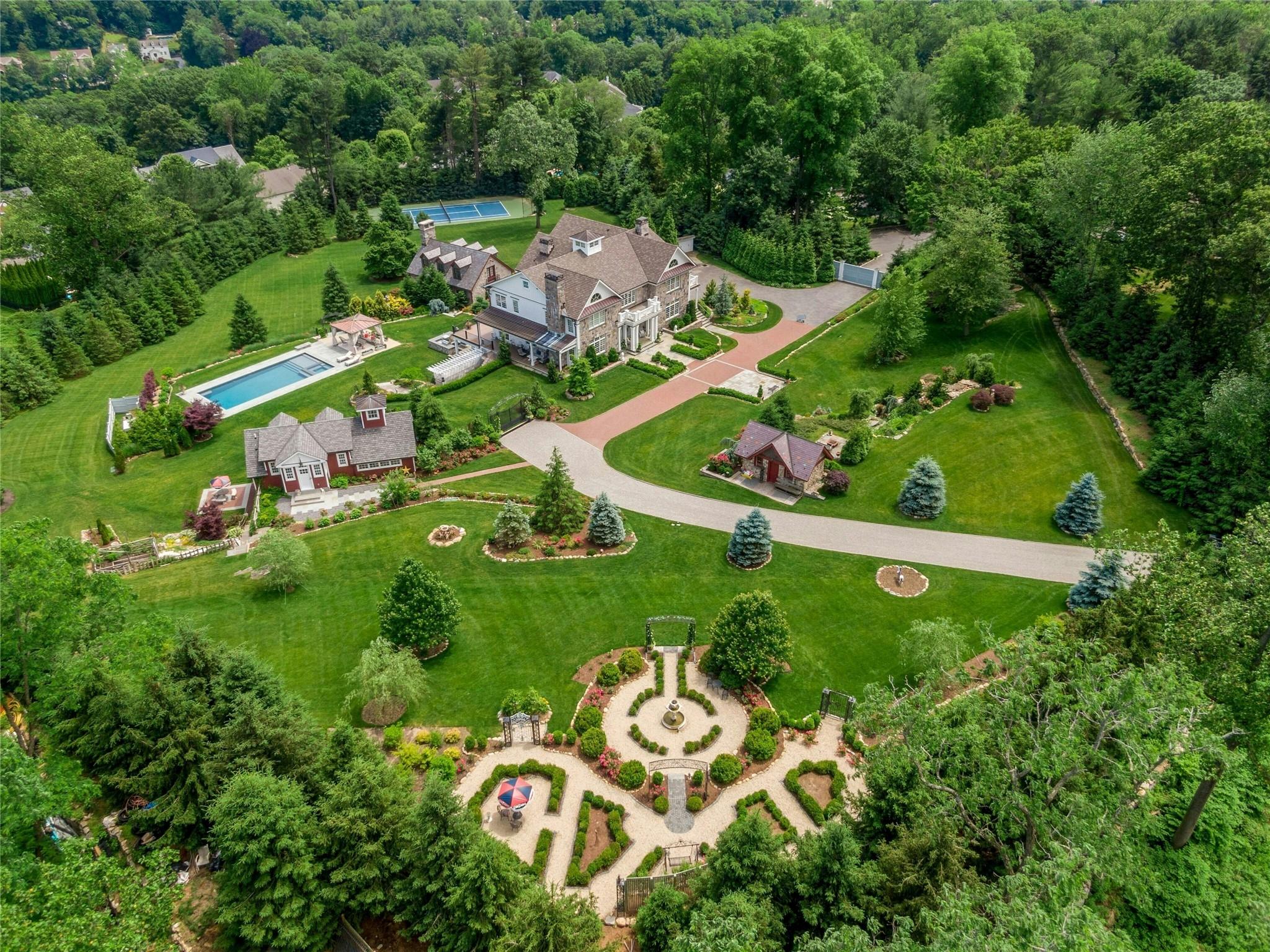 77 Winding Road Farm, Ardsley, New York image 1