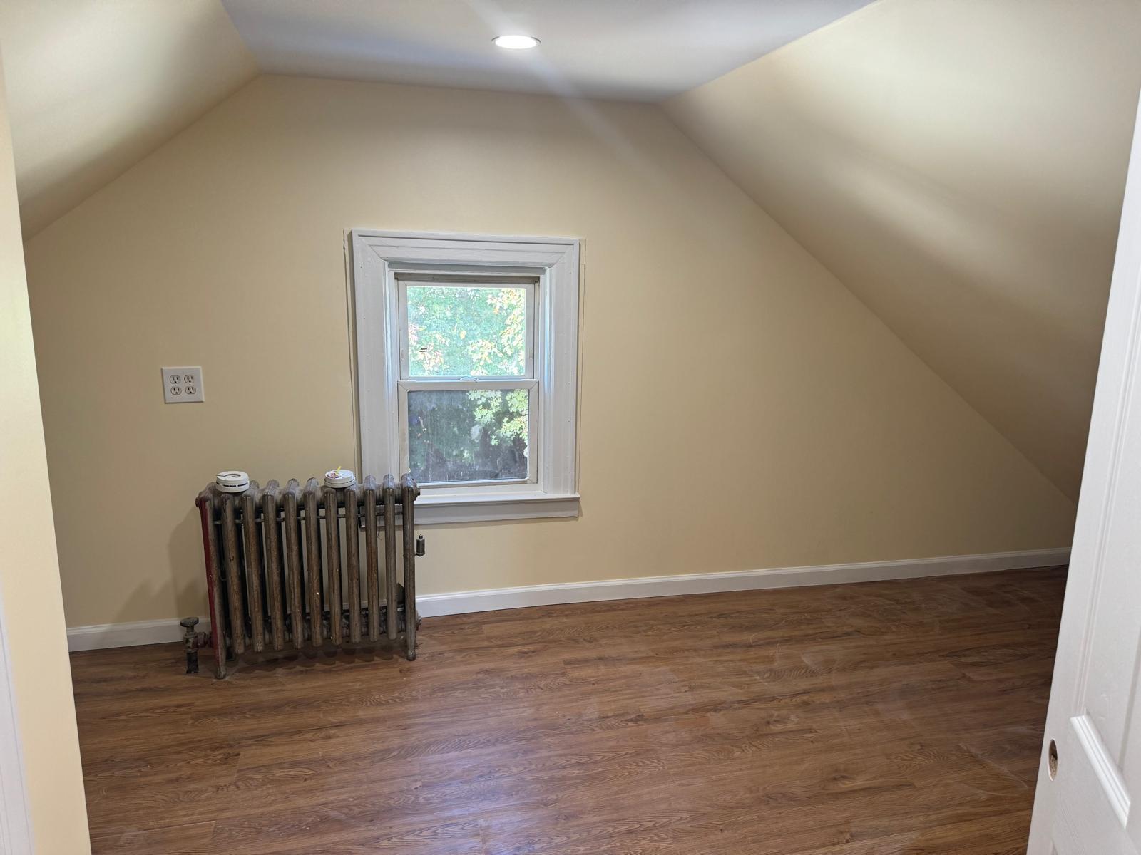 110 Terrace Avenue, Elmont, New York image 20