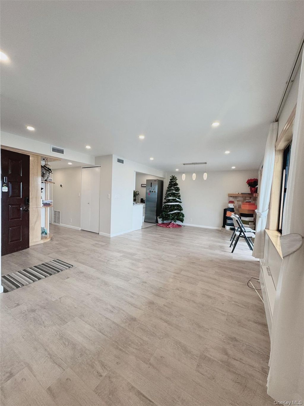 Photo of 524 115TH Street #524C, Flushing, NY 11356 (MLS # 961578)