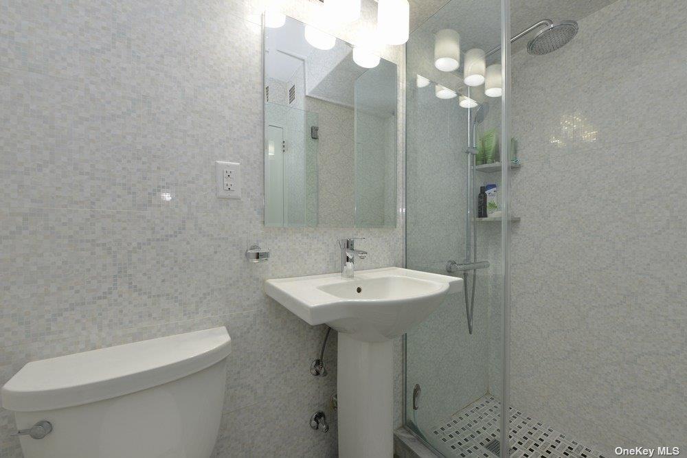 61-20 Grand Central Parkway #B 903, Forest Hills, New York image 27