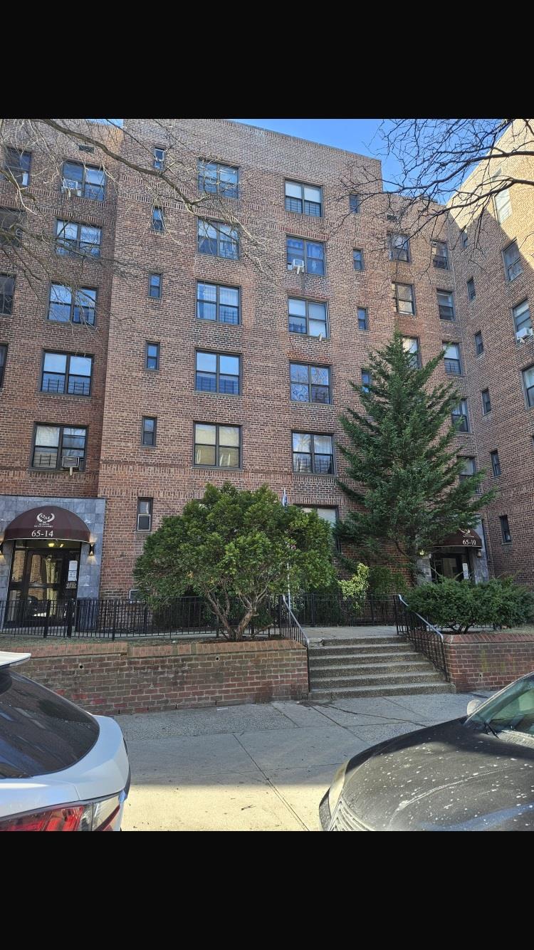 65-10 108 Street #5N, Forest Hills, New York image 1