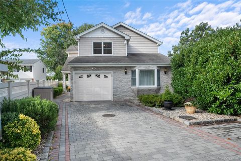 20 3rd Street Bayville NY 11709