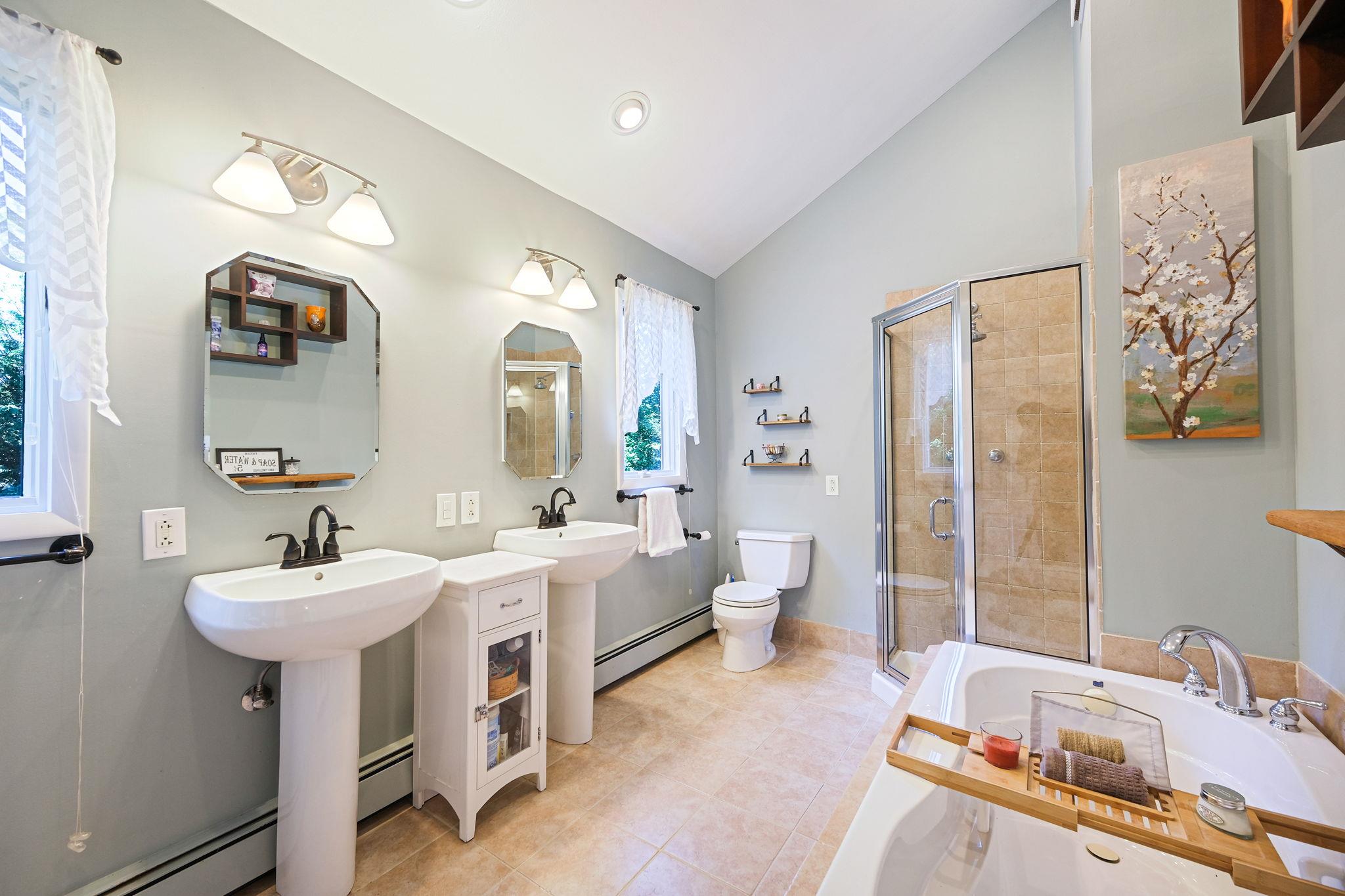 31 Blinker Light Road, Stony Brook, New York image 38