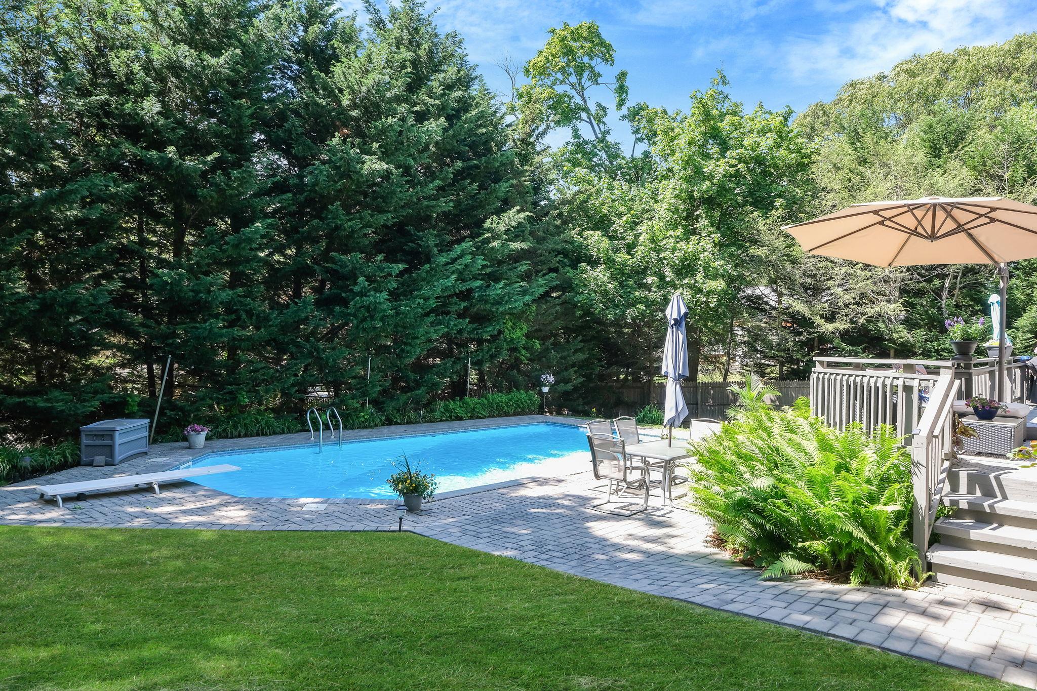 31 Blinker Light Road, Stony Brook, New York image 10
