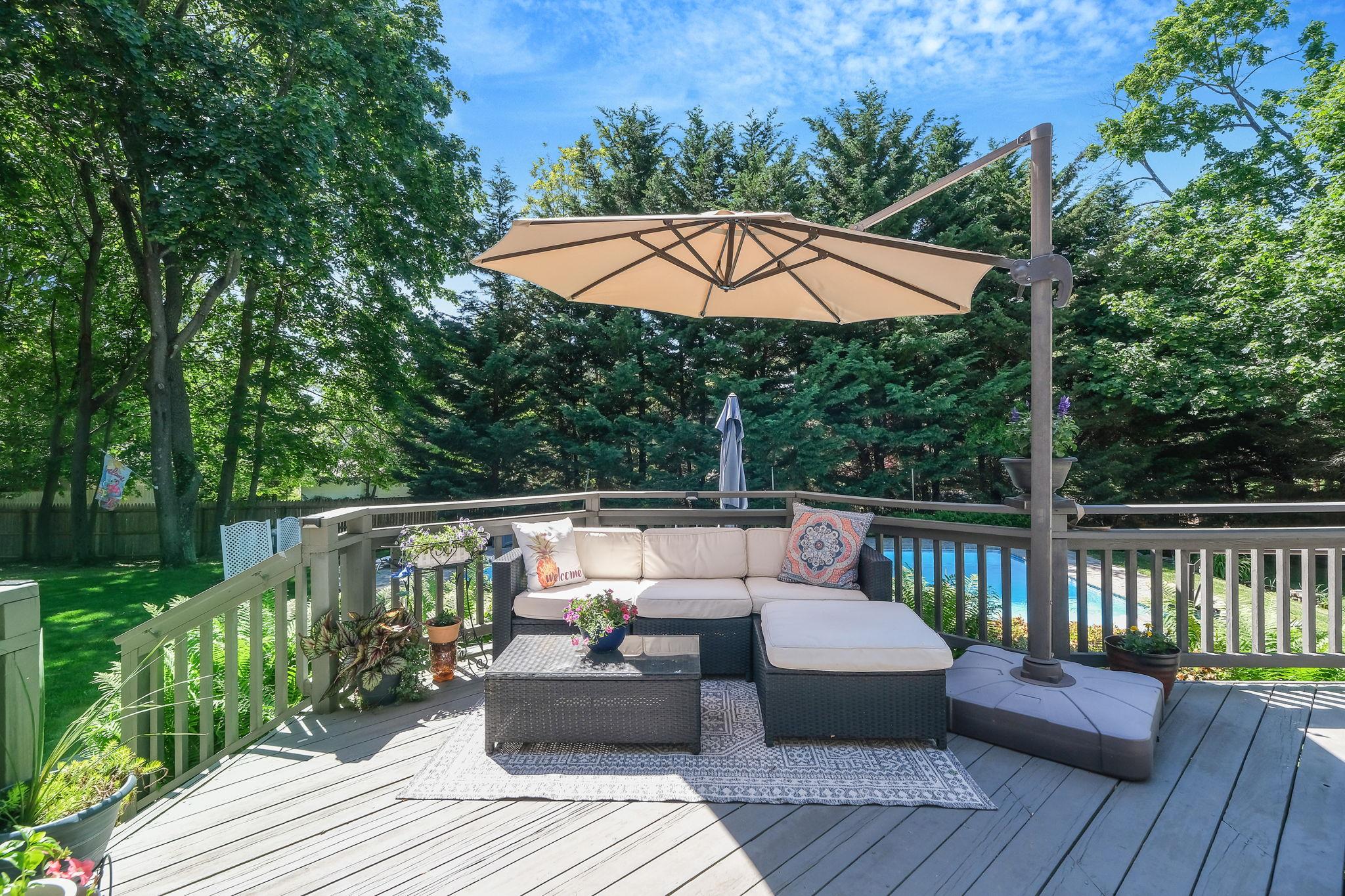 31 Blinker Light Road, Stony Brook, New York image 8