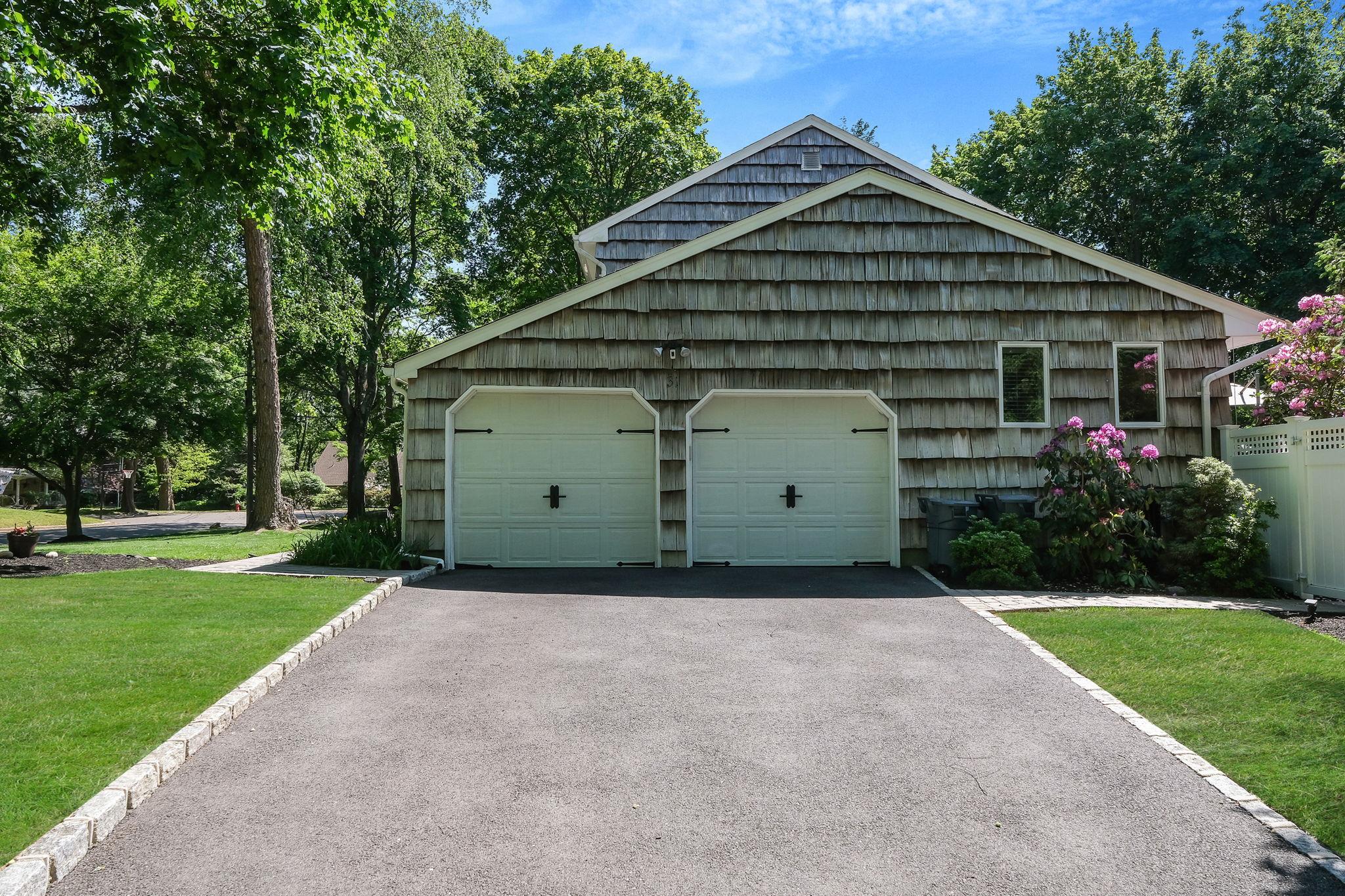 31 Blinker Light Road, Stony Brook, New York image 5