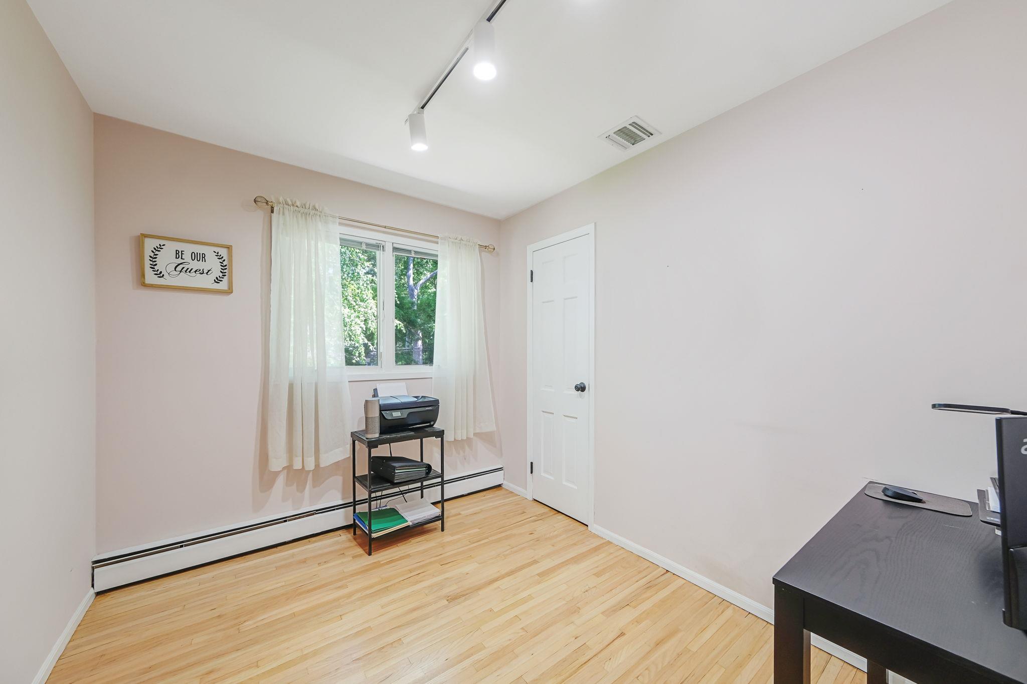 31 Blinker Light Road, Stony Brook, New York image 45
