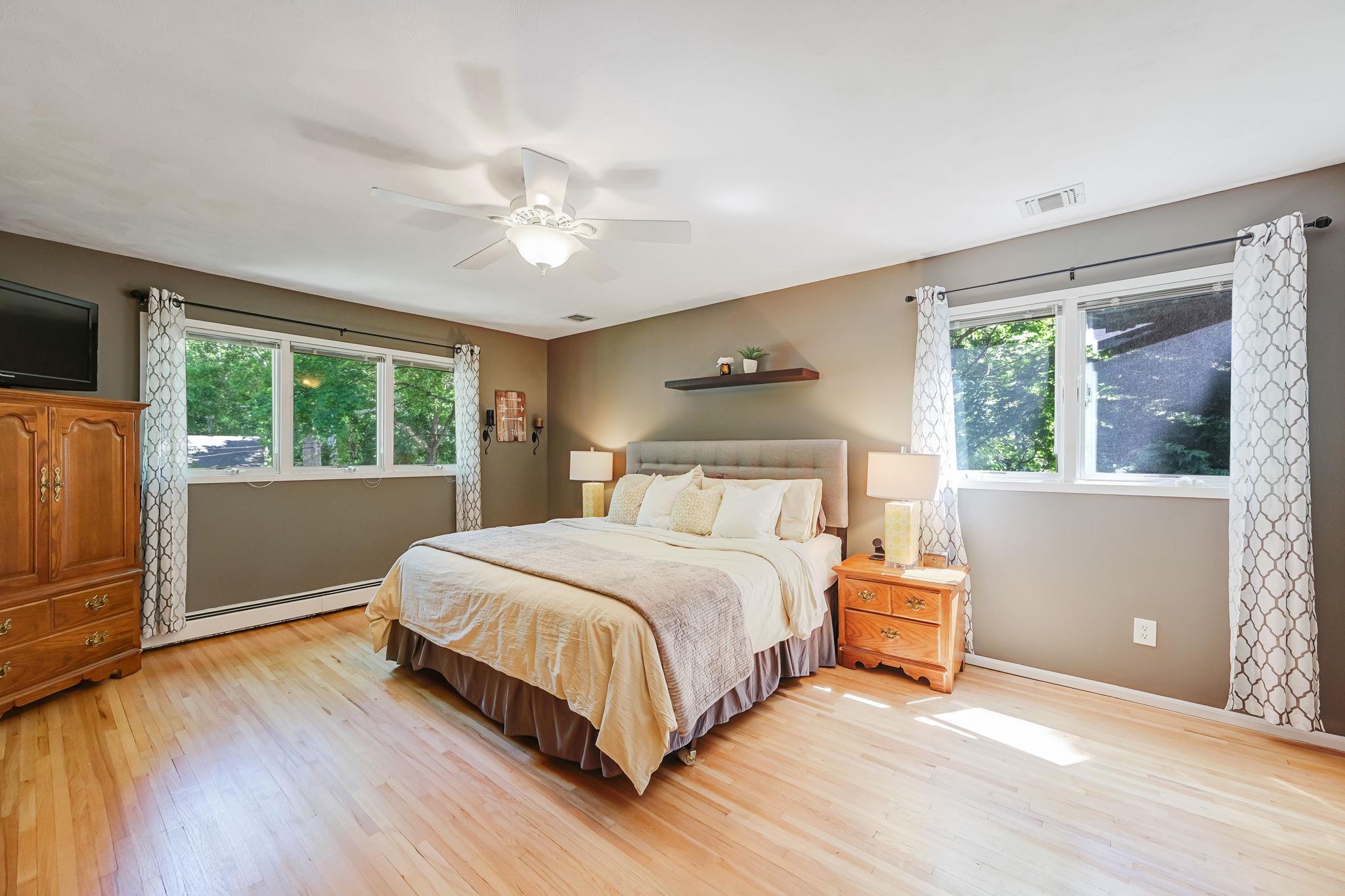 31 Blinker Light Road, Stony Brook, New York image 36
