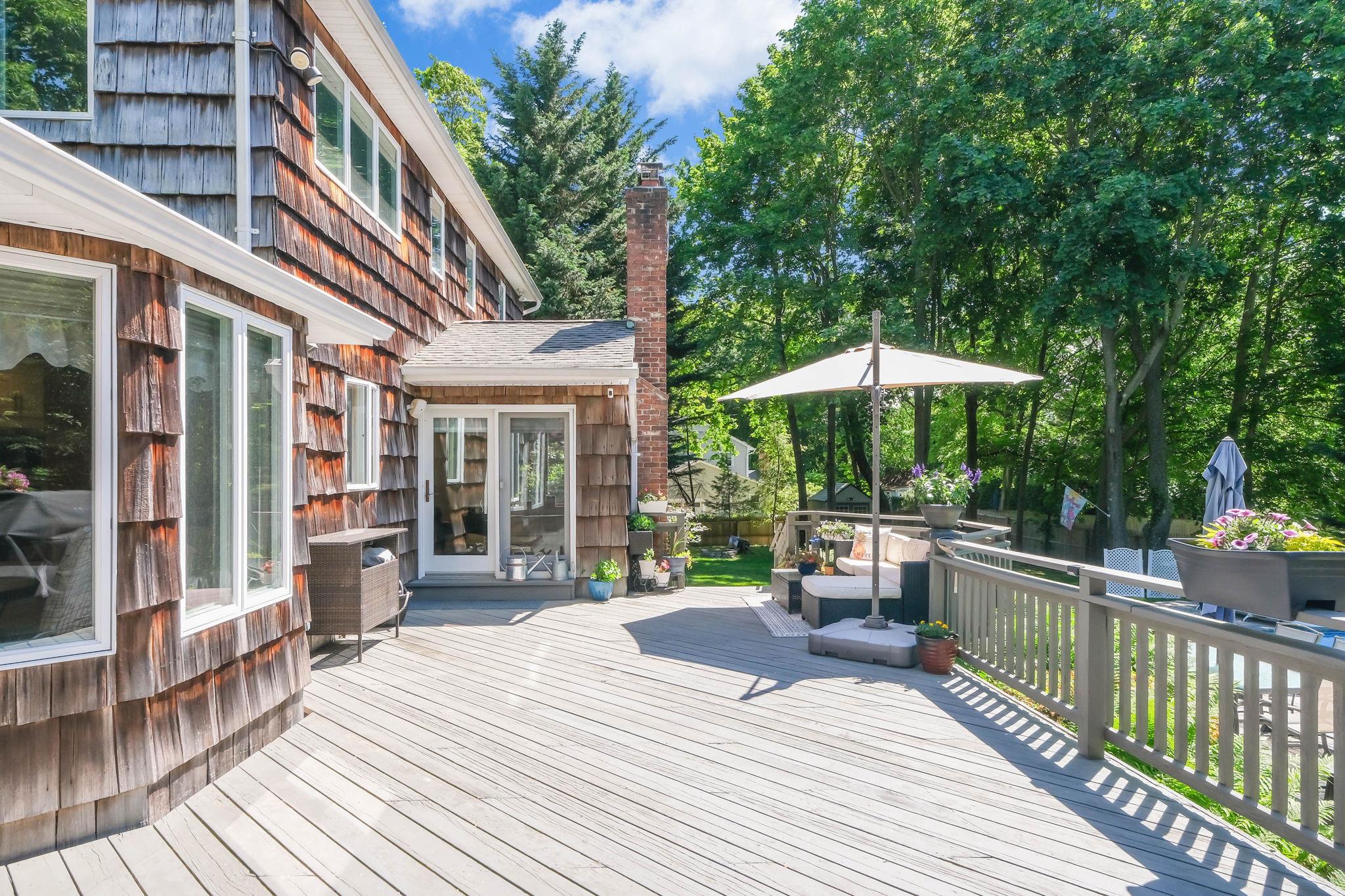 31 Blinker Light Road, Stony Brook, New York image 7