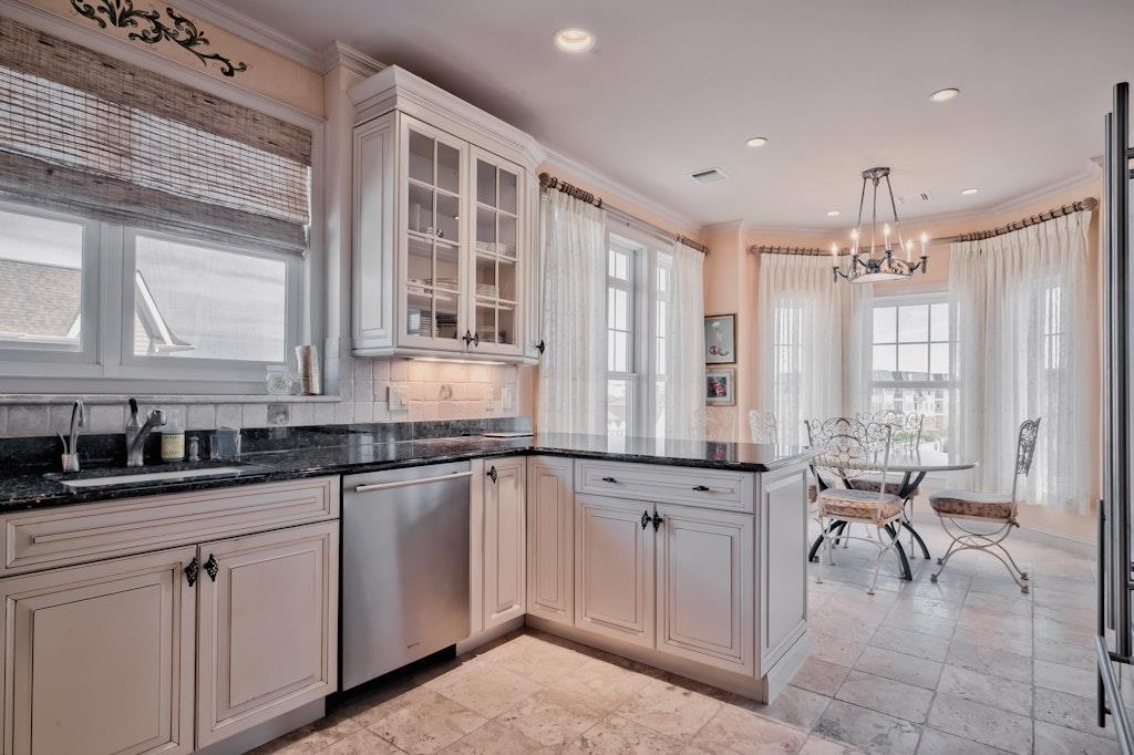 356 Trotting Lane, Westbury, New York image 16