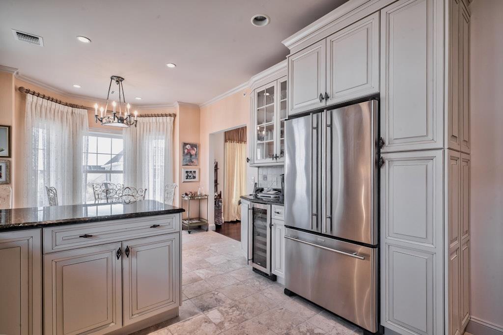356 Trotting Lane, Westbury, New York image 17
