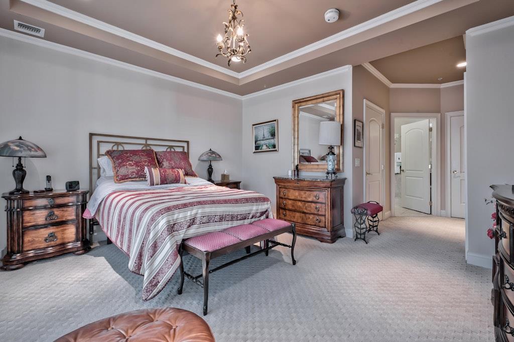 356 Trotting Lane, Westbury, New York image 22