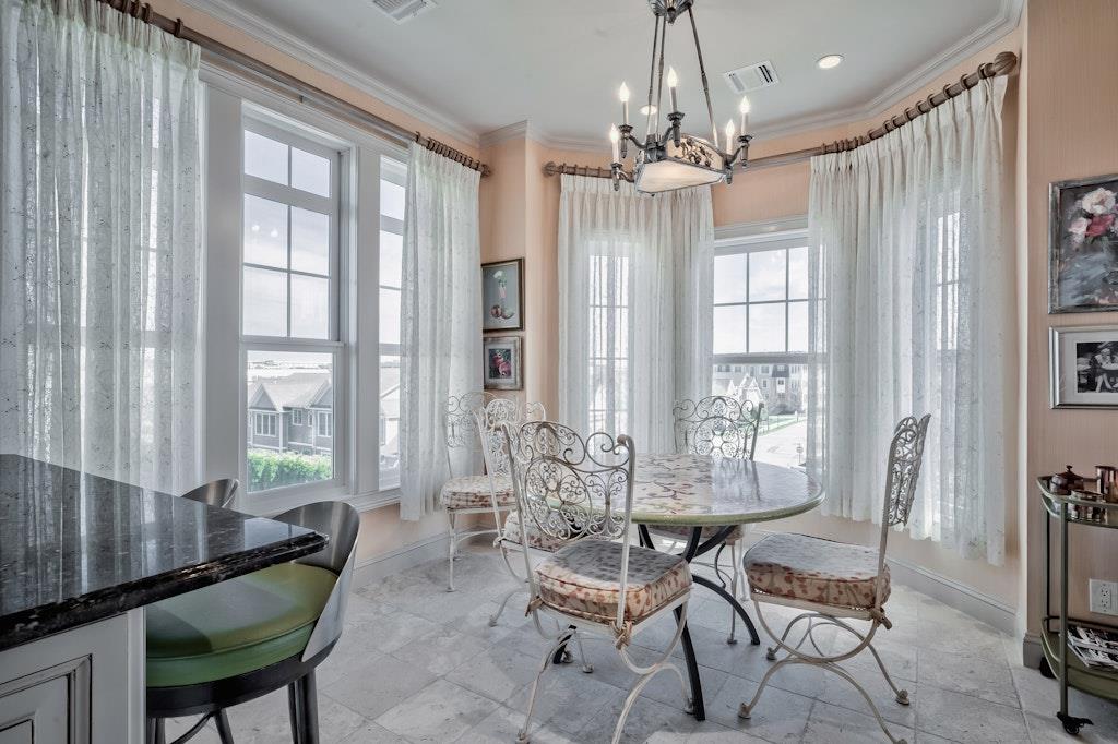 356 Trotting Lane, Westbury, New York image 15