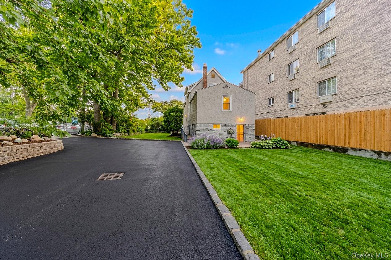 2802 Miles Avenue - Photo 2