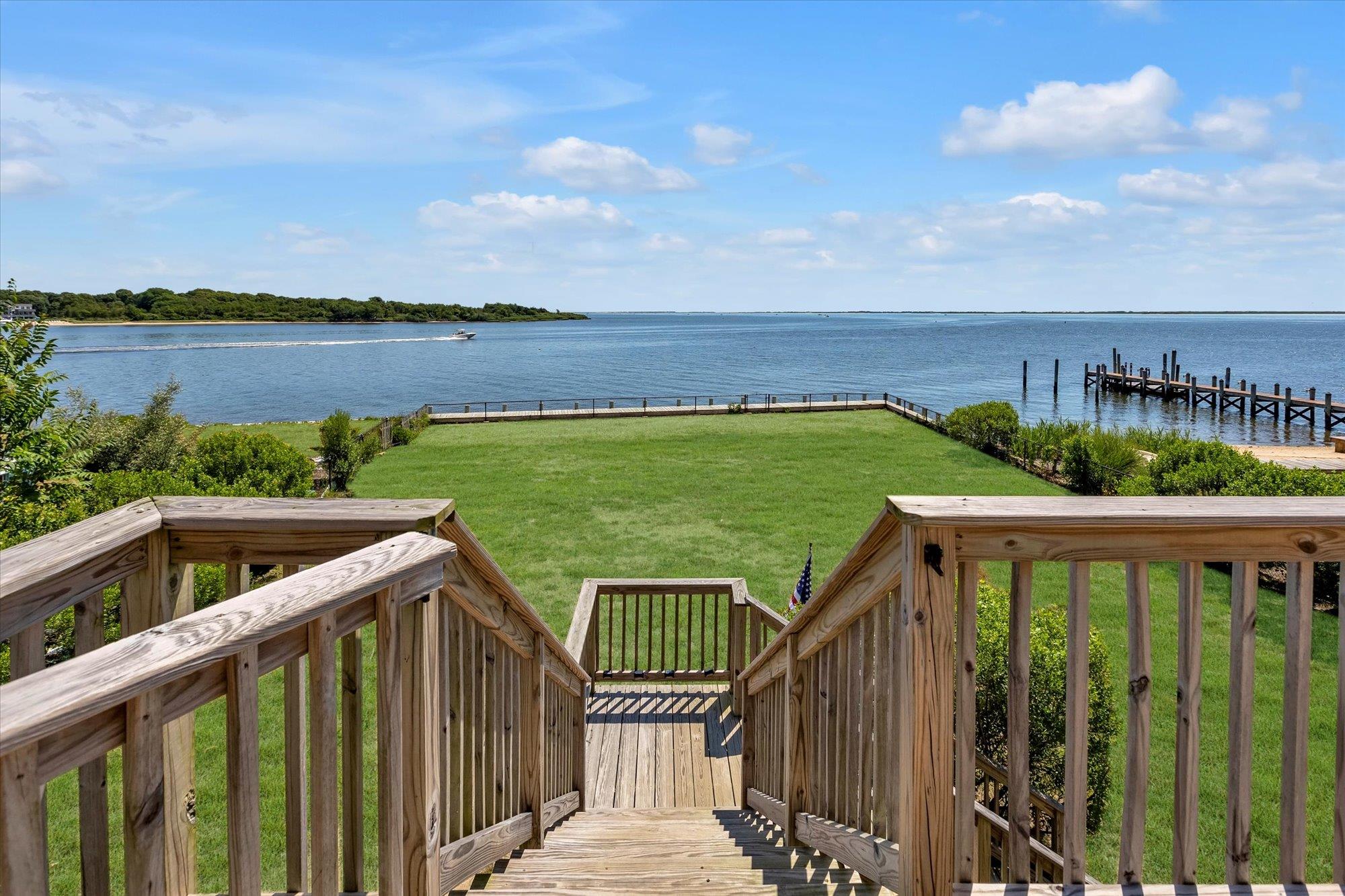 55 Oceanview Drive, Mastic Beach, New York image 26