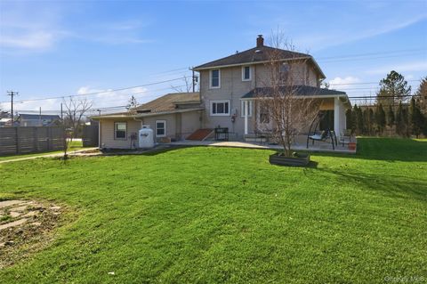 Photo of 2 Whitfield Road, Accord, NY 12404 (MLS # 984136)