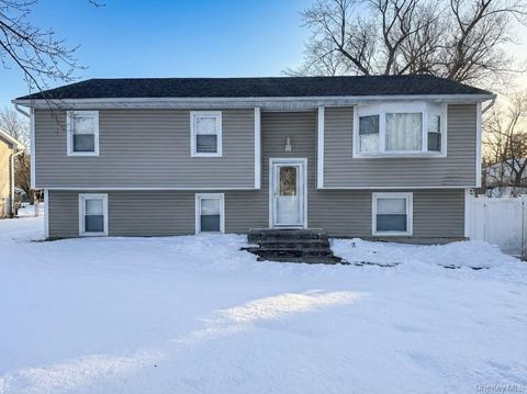 Homes For Sale - 76 Woodland Avenue<br/> Central Islip, NY 11722