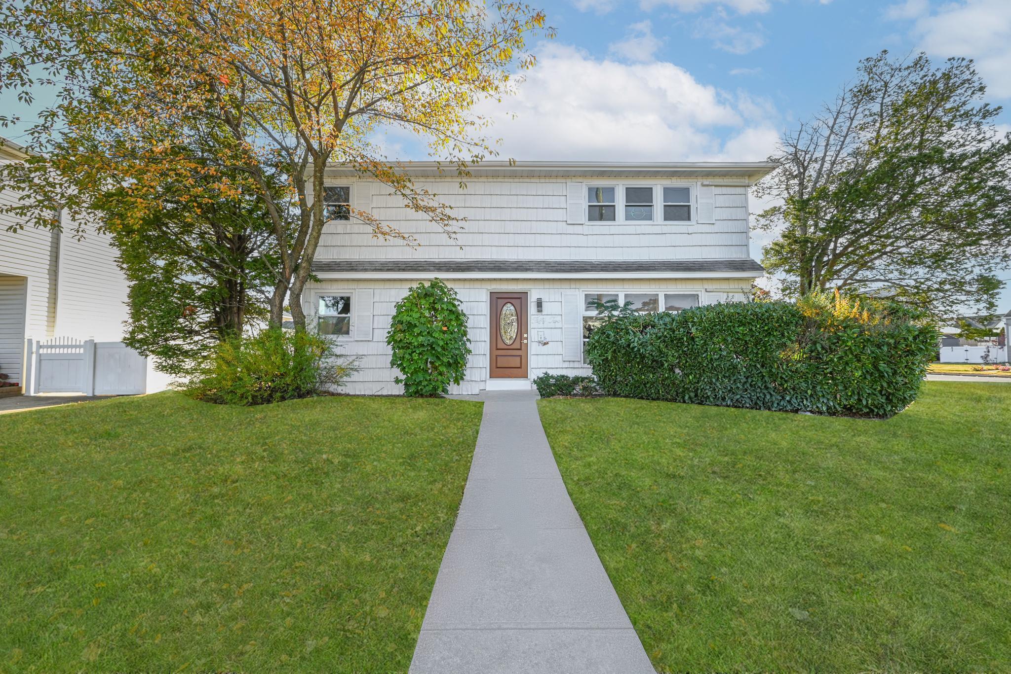 52 State Street, Valley Stream, New York image 1