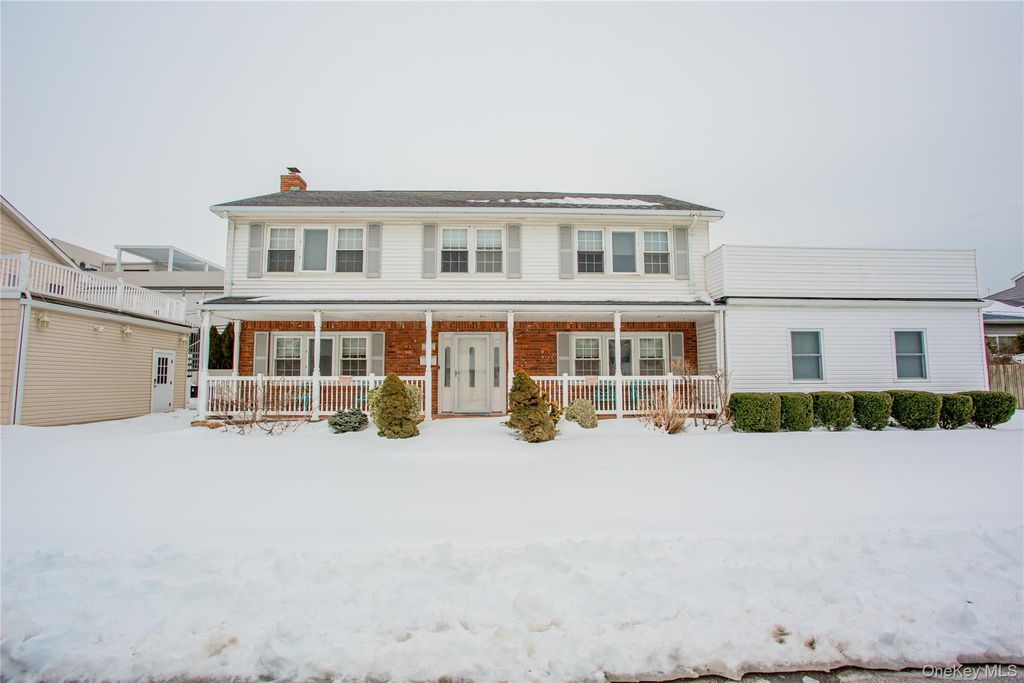 Photo of 9 Kensington Street, Lido Beach, NY 11561 (MLS # 986366)