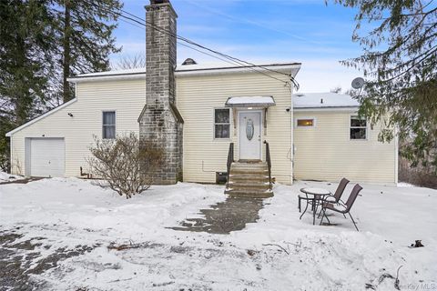 Homes For Sale - 22 Raspberry Lane<br/> Putnam County, Carmel, NY 10512