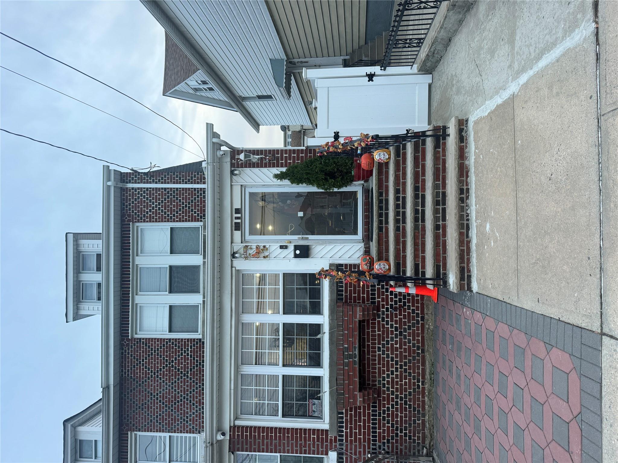 11718 Sutter Avenue, South Ozone Park, New York image 1