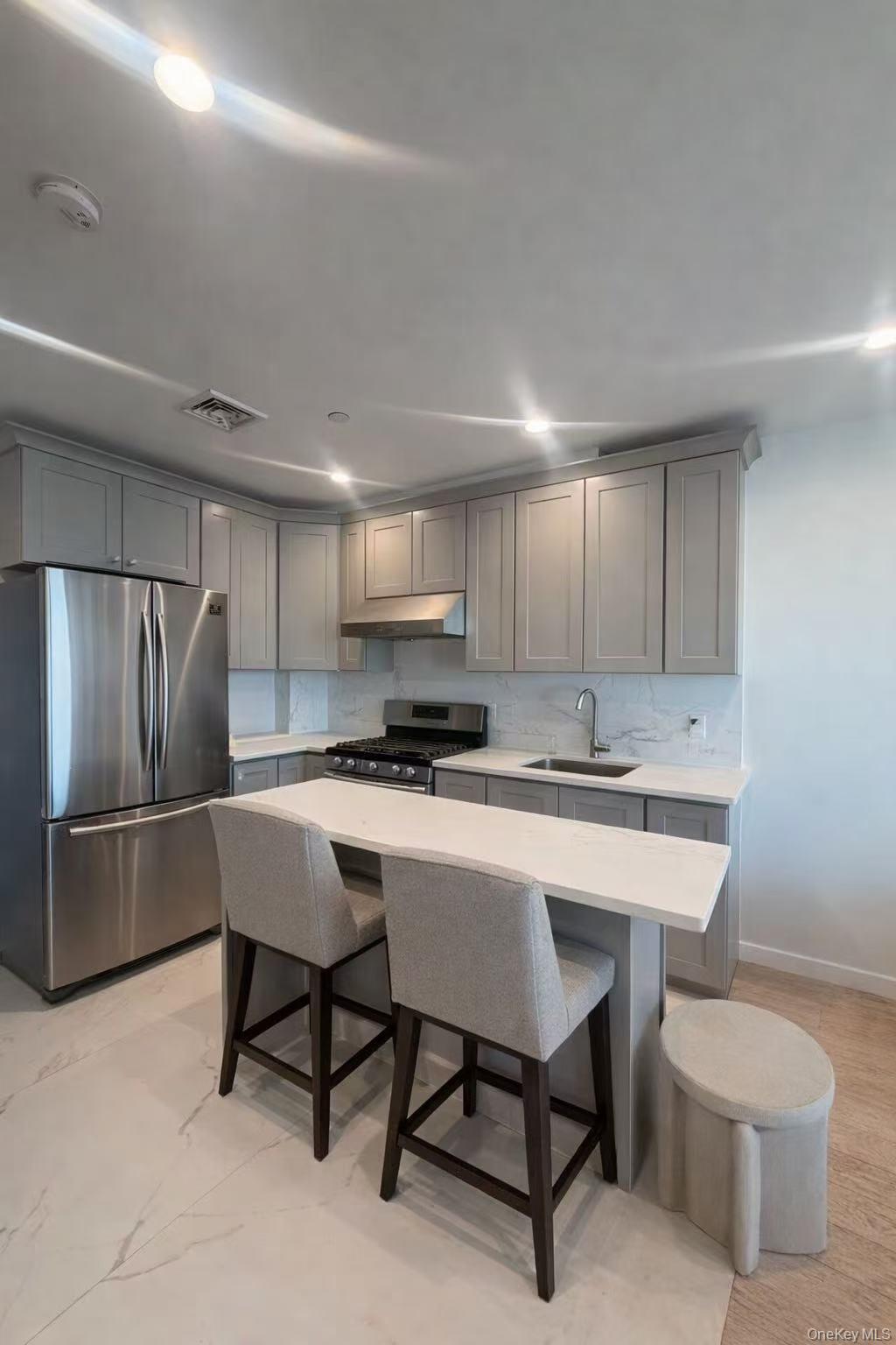 141-26 Northern Boulevard 10B