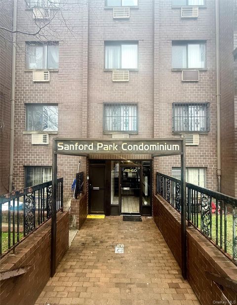 Condo For Sale - 4260 157th Street #3D<br/> Flushing, NY 11355