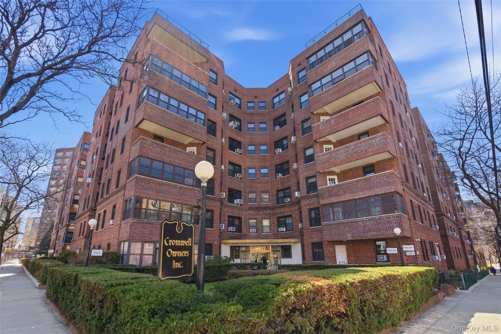 Photo of 6960 108th Street #306, Forest Hills, NY 11375 (MLS # 979299)