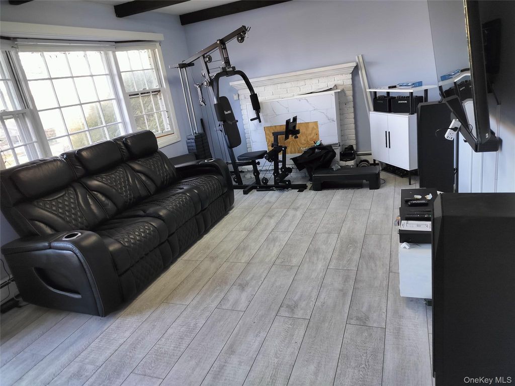 Photo of 72 Martin Road, Pleasant Valley, NY 12569 (MLS # 946281)