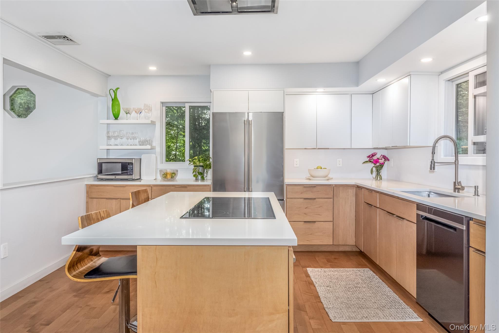 6 Hickory Hill Road
